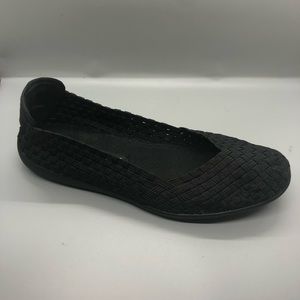 Steven Madden* Womens Shoes* Size: 7.5* Color: Black* Flat, Ballet